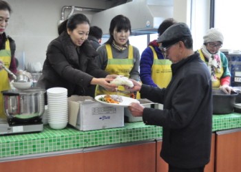 &#034;설날맞이 떡국떡 행복나눔&#034; 행사 실시 이미지