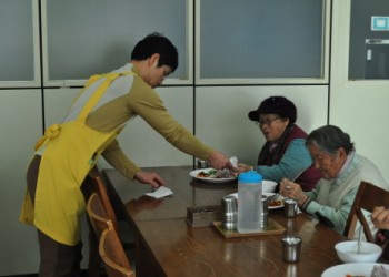 설악산국립공원 직원 자원봉사 활동 이미지