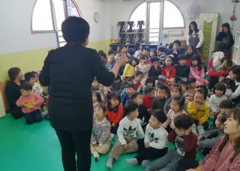 10회차 아동 성범죄 예방을 위한 '아이지킴이' 실버인형극 공연 이미지