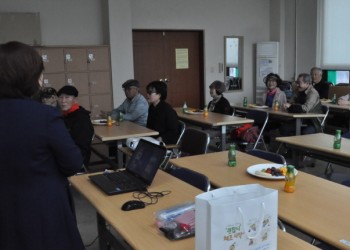 노인부부관계개선 프로그램 '9회말2아웃' 2회차 프로그램 실시 이미지