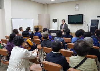 노인사회활동지원사업 참여자 4월 간담회 이미지